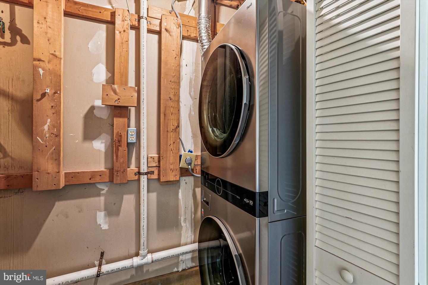 146 HAMPSHIRE SQ SW, LEESBURG, Virginia 20175, 3 Bedrooms Bedrooms, ,2 BathroomsBathrooms,Residential,For sale,146 HAMPSHIRE SQ SW,VALO2105698 MLS # VALO2105698 146 HAMPSHIRE SQ SW, LEESBURG, Virginia 20175, 3 Bedrooms Bedrooms, ,2 BathroomsBathrooms,Residential,For sale,146 HAMPSHIRE SQ SW,VALO2105698 MLS # VALO2105698