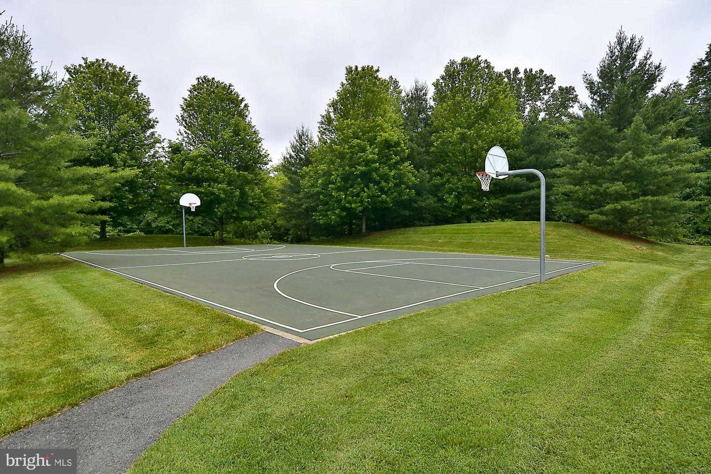 146 HAMPSHIRE SQ SW, LEESBURG, Virginia 20175, 3 Bedrooms Bedrooms, ,2 BathroomsBathrooms,Residential,For sale,146 HAMPSHIRE SQ SW,VALO2105698 MLS # VALO2105698 146 HAMPSHIRE SQ SW, LEESBURG, Virginia 20175, 3 Bedrooms Bedrooms, ,2 BathroomsBathrooms,Residential,For sale,146 HAMPSHIRE SQ SW,VALO2105698 MLS # VALO2105698