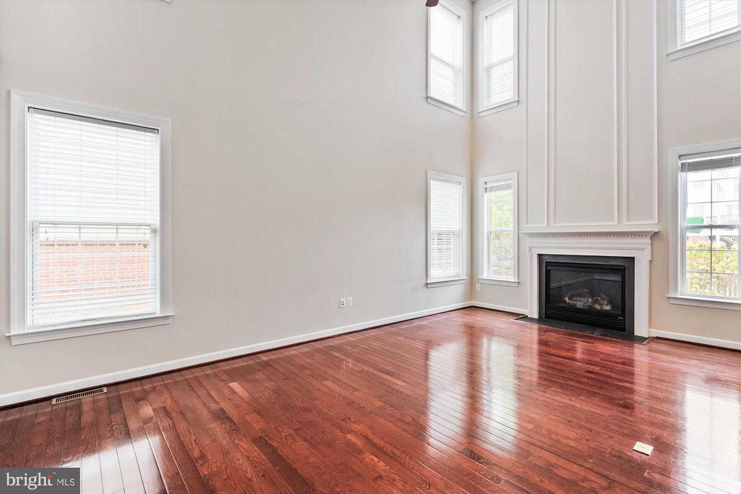 42628 EMPEROR DR, BRAMBLETON, Virginia 20148, 4 Bedrooms Bedrooms, ,3 BathroomsBathrooms,Residential,For sale,42628 EMPEROR DR,VALO2105786 MLS # VALO2105786