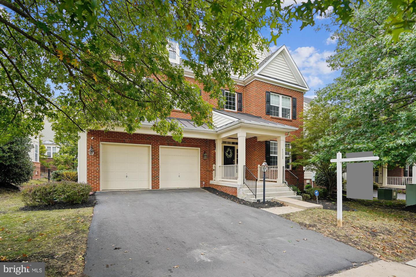 42628 EMPEROR DR, BRAMBLETON, Virginia 20148, 4 Bedrooms Bedrooms, ,3 BathroomsBathrooms,Residential,For sale,42628 EMPEROR DR,VALO2105786 MLS # VALO2105786