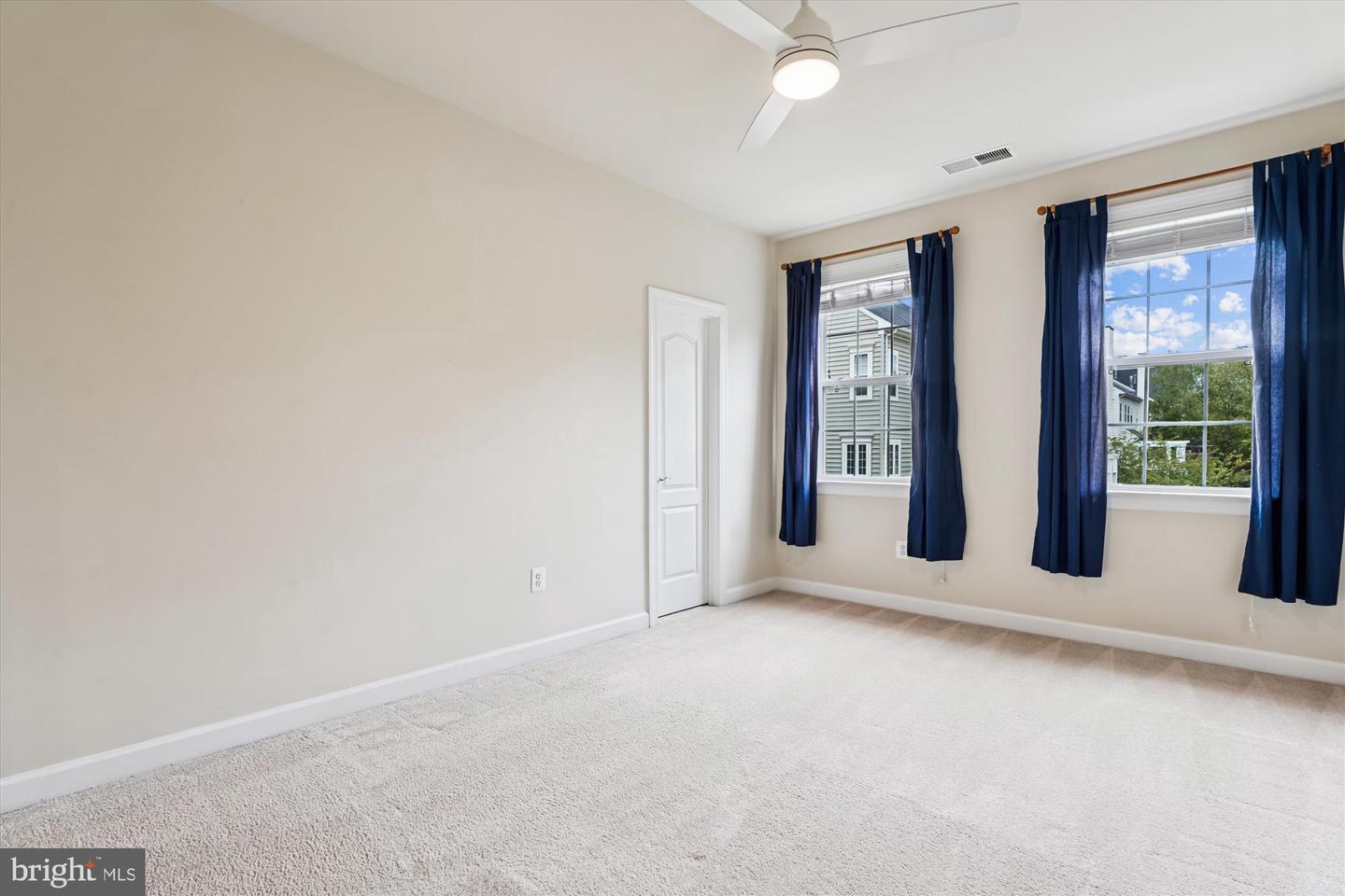 42628 EMPEROR DR, BRAMBLETON, Virginia 20148, 4 Bedrooms Bedrooms, ,3 BathroomsBathrooms,Residential,For sale,42628 EMPEROR DR,VALO2105786 MLS # VALO2105786
