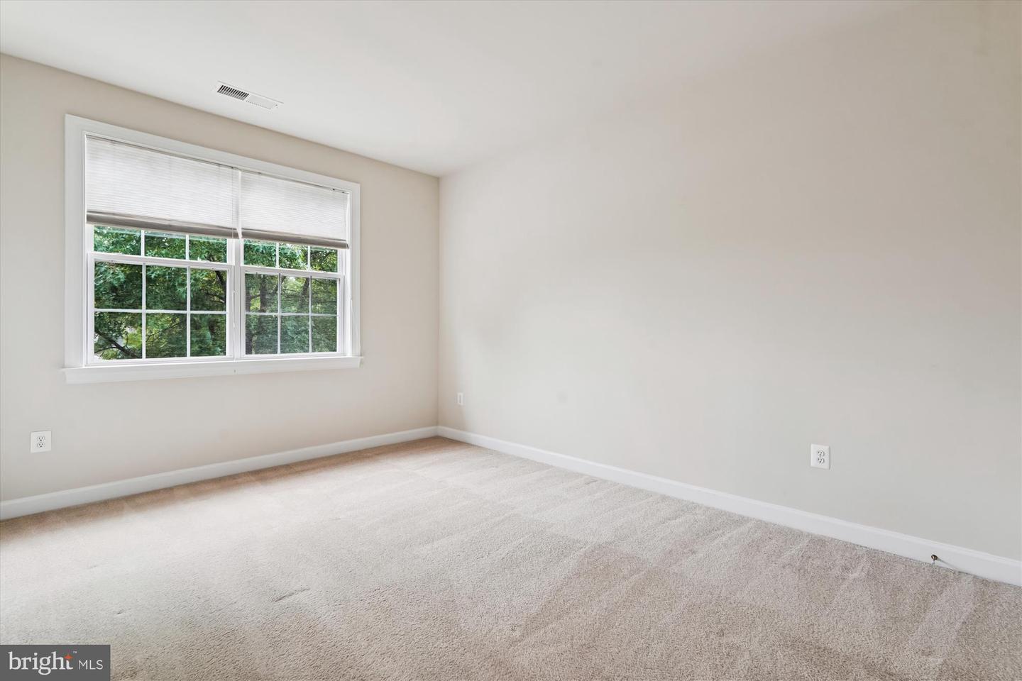 42628 EMPEROR DR, BRAMBLETON, Virginia 20148, 4 Bedrooms Bedrooms, ,3 BathroomsBathrooms,Residential,For sale,42628 EMPEROR DR,VALO2105786 MLS # VALO2105786