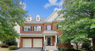 42628 EMPEROR DR, BRAMBLETON, Virginia 20148, 4 Bedrooms Bedrooms, ,3 BathroomsBathrooms,Residential,For sale,42628 EMPEROR DR,VALO2105786 MLS # VALO2105786