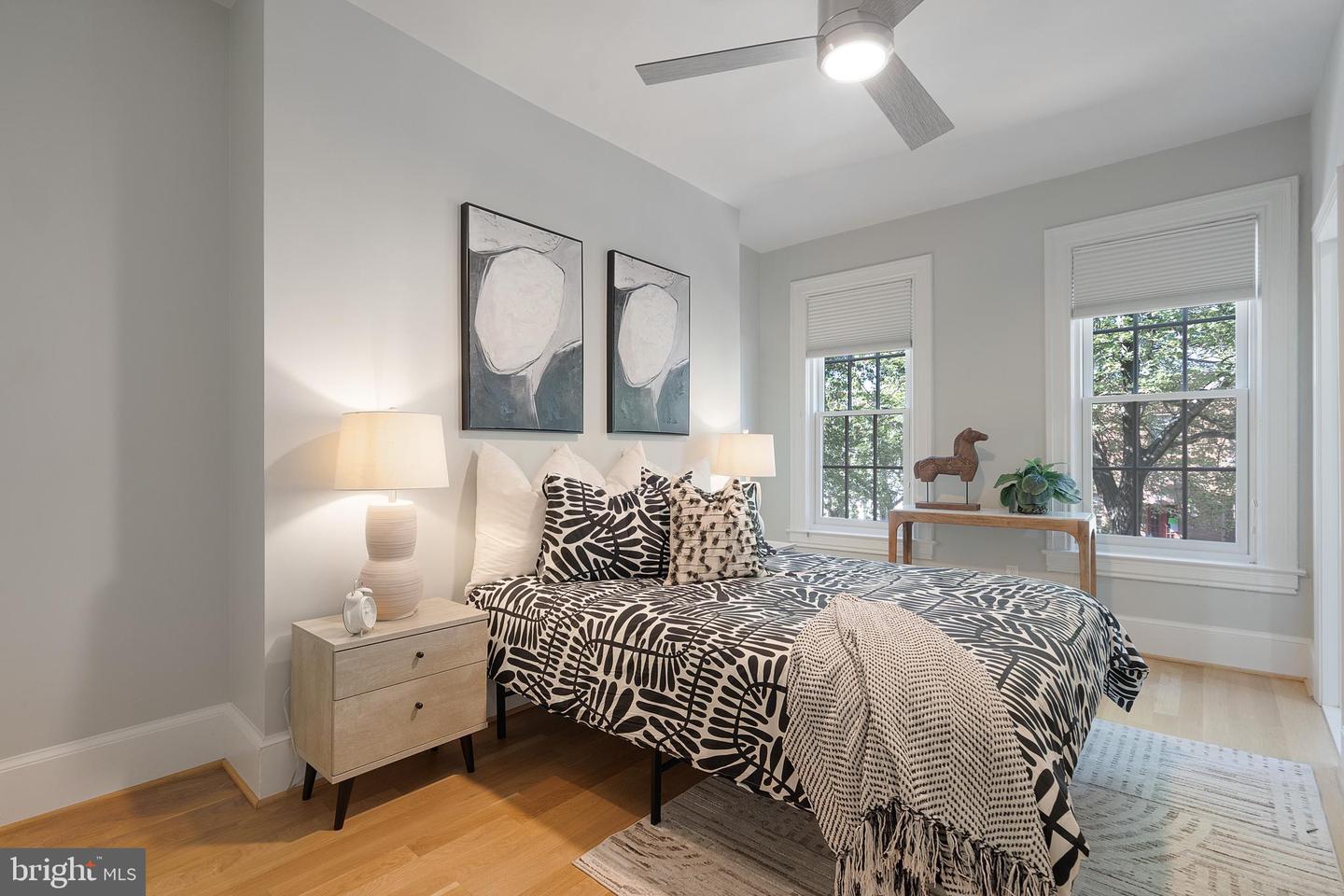 506 10TH ST SE, WASHINGTON, District Of Columbia 20003, 3 Bedrooms Bedrooms, ,2 BathroomsBathrooms,Residential,For sale,506 10TH ST SE,DCDC2218710 MLS # DCDC2218710