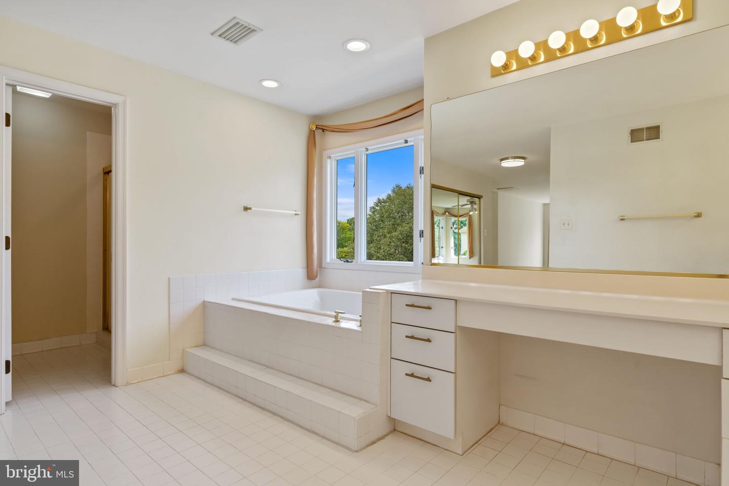 13103 ANVIL PL, HERNDON, Virginia 20171, 4 Bedrooms Bedrooms, ,3 BathroomsBathrooms,Residential,For sale,13103 ANVIL PL,VAFX2264790 MLS # VAFX2264790