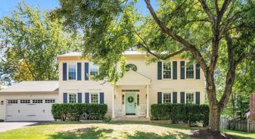 7838 ROUNDABOUT WAY, SPRINGFIELD, Virginia 22153, 4 Bedrooms Bedrooms, 17 Rooms Rooms,3 BathroomsBathrooms,Residential,For sale,7838 ROUNDABOUT WAY,VAFX2264822 MLS # VAFX2264822