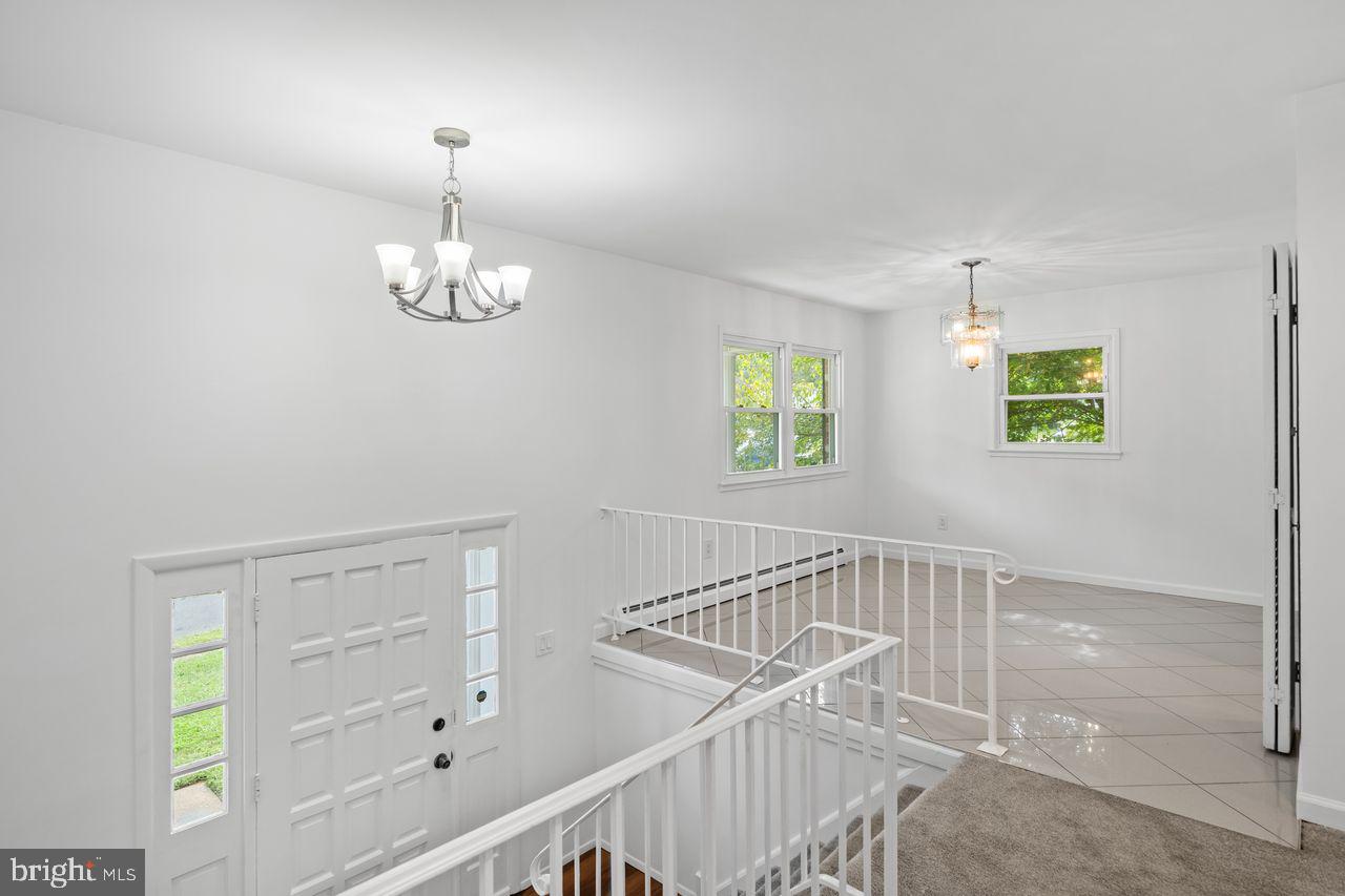 14817 EMPIRE ST, WOODBRIDGE, Virginia 22193, 4 Bedrooms Bedrooms, ,2 BathroomsBathrooms,Residential,For sale,14817 EMPIRE ST,VAPW2103232 MLS # VAPW2103232