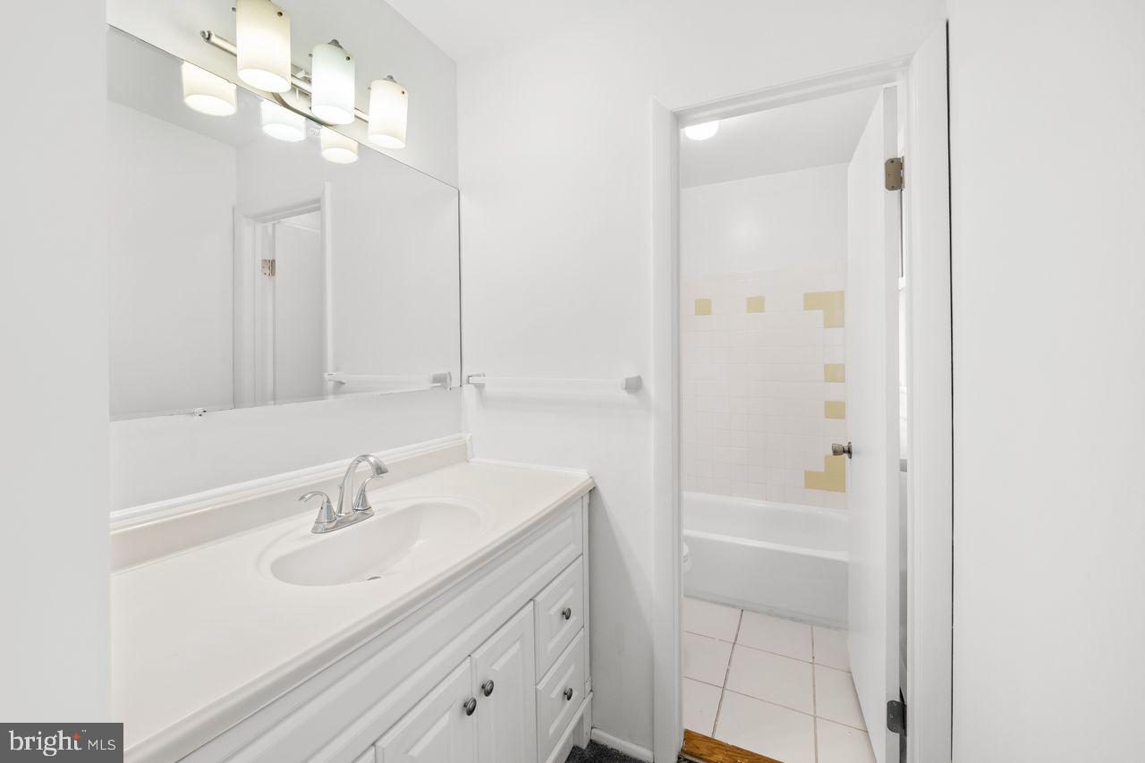 14817 EMPIRE ST, WOODBRIDGE, Virginia 22193, 4 Bedrooms Bedrooms, ,2 BathroomsBathrooms,Residential,For sale,14817 EMPIRE ST,VAPW2103232 MLS # VAPW2103232