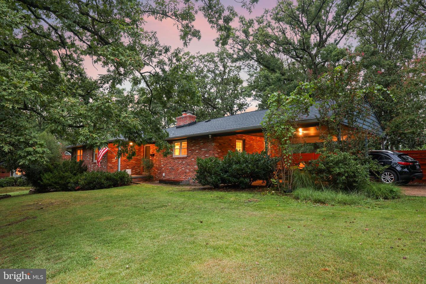 5206 NINIAN AVE, ALEXANDRIA, Virginia 22310, 4 Bedrooms Bedrooms, ,3 BathroomsBathrooms,Residential,For sale,5206 NINIAN AVE,VAFX2264954 MLS # VAFX2264954