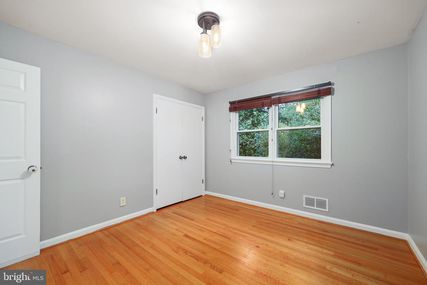 5206 NINIAN AVE, ALEXANDRIA, Virginia 22310, 4 Bedrooms Bedrooms, ,3 BathroomsBathrooms,Residential,For sale,5206 NINIAN AVE,VAFX2264954 MLS # VAFX2264954