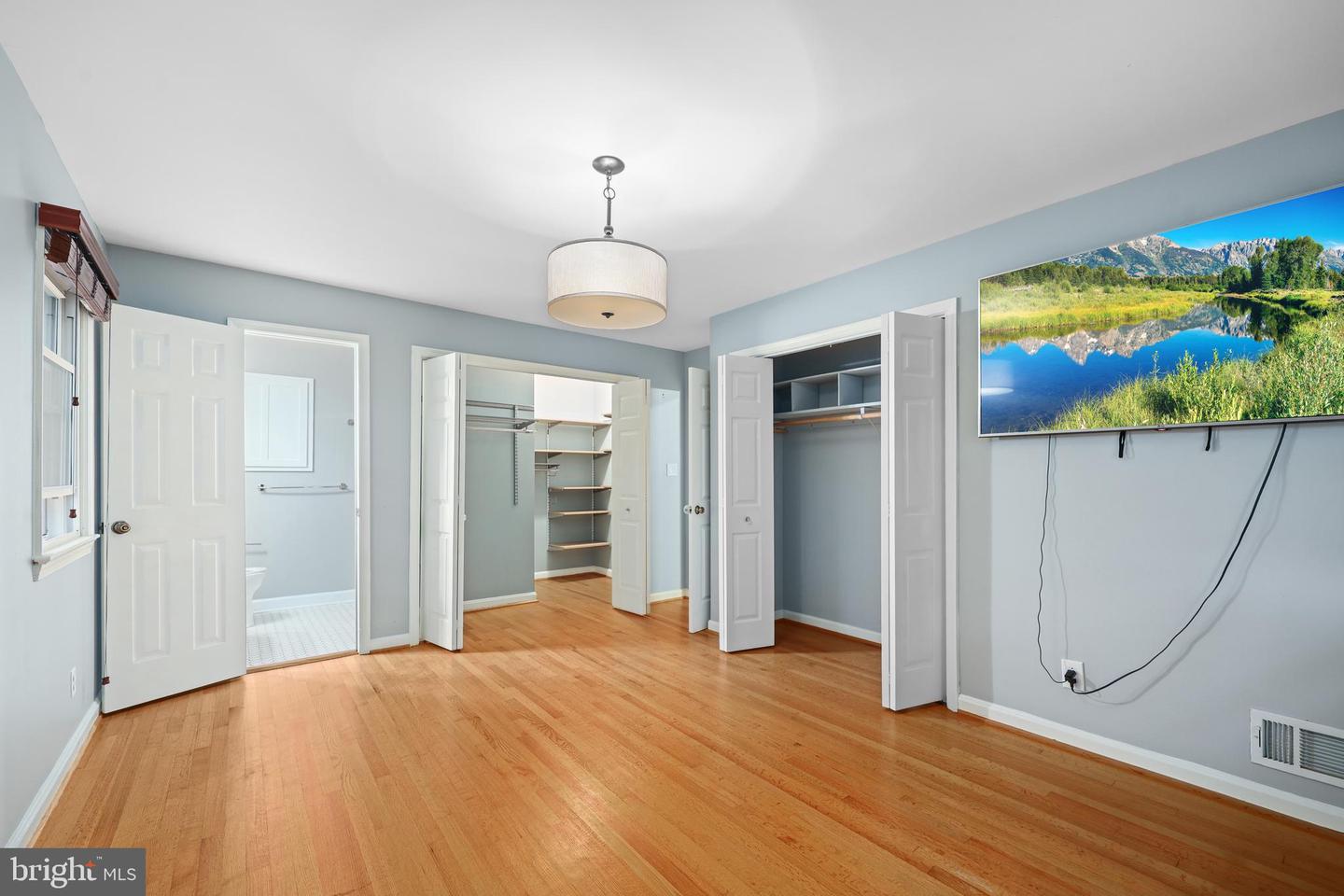 5206 NINIAN AVE, ALEXANDRIA, Virginia 22310, 4 Bedrooms Bedrooms, ,3 BathroomsBathrooms,Residential,For sale,5206 NINIAN AVE,VAFX2264954 MLS # VAFX2264954