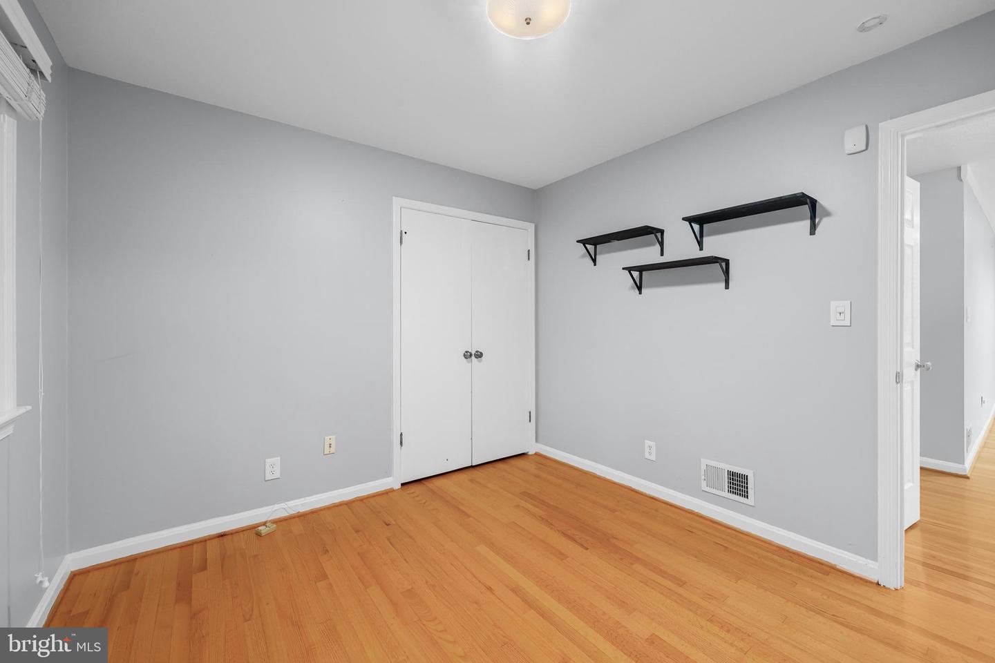 5206 NINIAN AVE, ALEXANDRIA, Virginia 22310, 4 Bedrooms Bedrooms, ,3 BathroomsBathrooms,Residential,For sale,5206 NINIAN AVE,VAFX2264954 MLS # VAFX2264954
