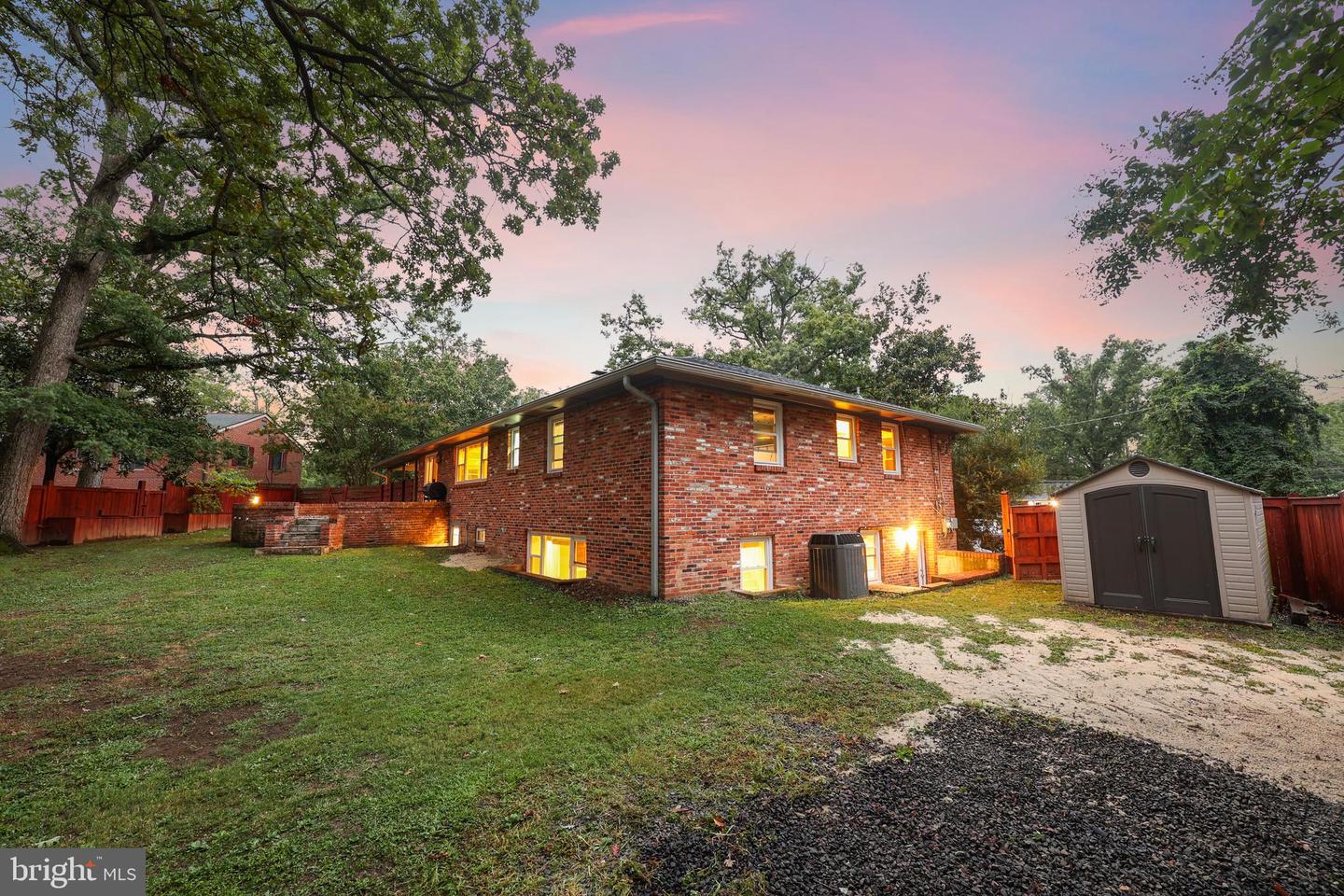 5206 NINIAN AVE, ALEXANDRIA, Virginia 22310, 4 Bedrooms Bedrooms, ,3 BathroomsBathrooms,Residential,For sale,5206 NINIAN AVE,VAFX2264954 MLS # VAFX2264954