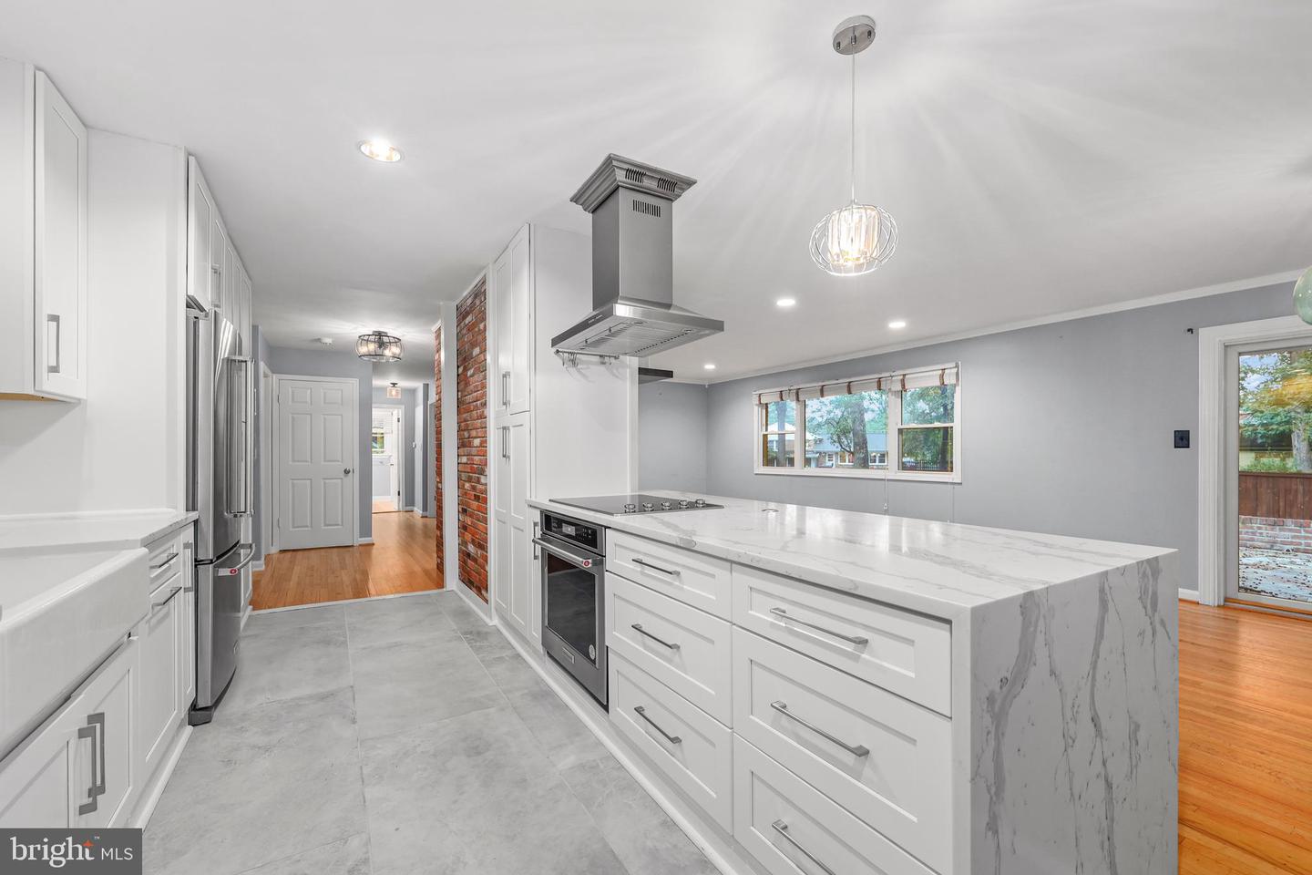 5206 NINIAN AVE, ALEXANDRIA, Virginia 22310, 4 Bedrooms Bedrooms, ,3 BathroomsBathrooms,Residential,For sale,5206 NINIAN AVE,VAFX2264954 MLS # VAFX2264954