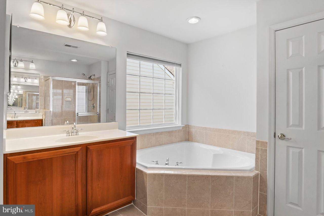 2620 CAST OFF LOOP, WOODBRIDGE, Virginia 22191, 6 Bedrooms Bedrooms, ,4 BathroomsBathrooms,Residential,For sale,2620 CAST OFF LOOP,VAPW2103320 MLS # VAPW2103320