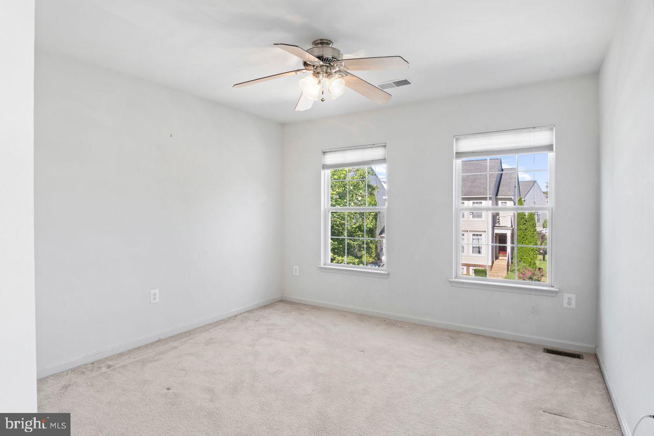 2620 CAST OFF LOOP, WOODBRIDGE, Virginia 22191, 6 Bedrooms Bedrooms, ,4 BathroomsBathrooms,Residential,For sale,2620 CAST OFF LOOP,VAPW2103320 MLS # VAPW2103320