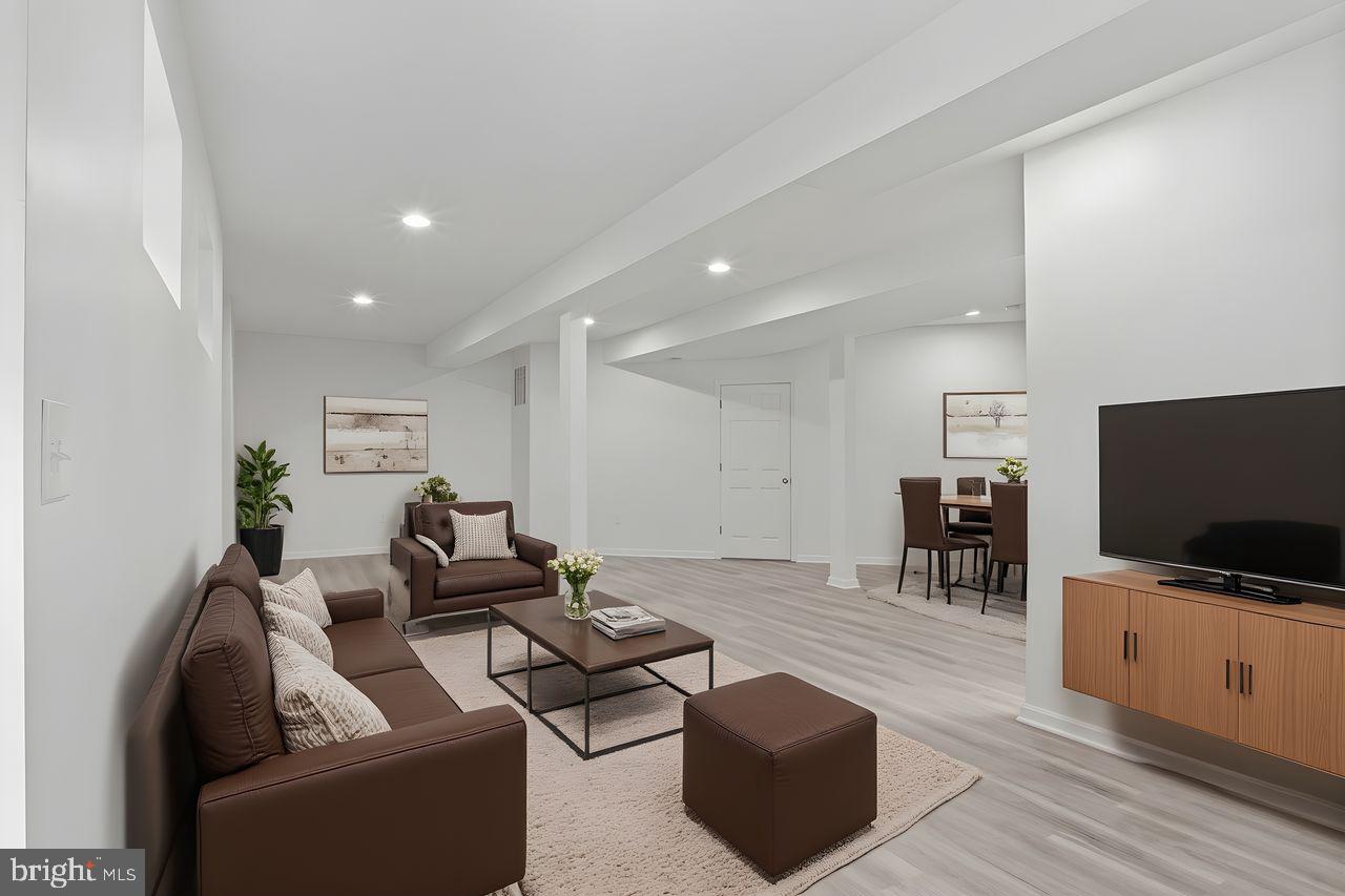 2620 CAST OFF LOOP, WOODBRIDGE, Virginia 22191, 6 Bedrooms Bedrooms, ,4 BathroomsBathrooms,Residential,For sale,2620 CAST OFF LOOP,VAPW2103320 MLS # VAPW2103320