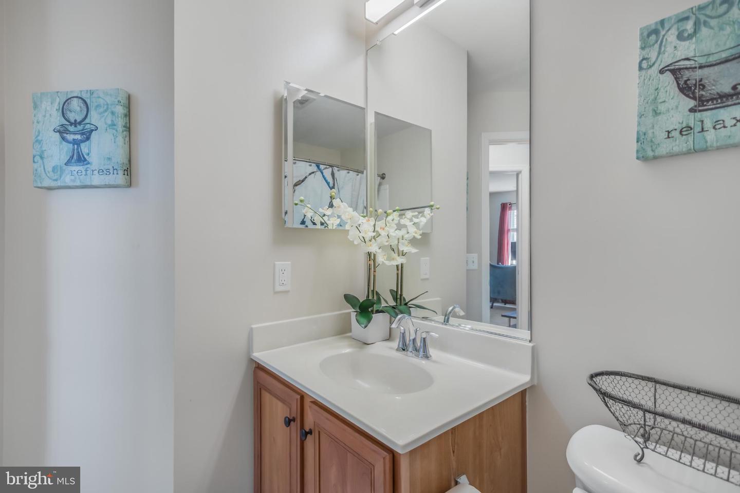642 BELMONT BAY DR, WOODBRIDGE, Virginia 22191, 3 Bedrooms Bedrooms, 7 Rooms Rooms,3 BathroomsBathrooms,Residential,For sale,642 BELMONT BAY DR,VAPW2103420 MLS # VAPW2103420