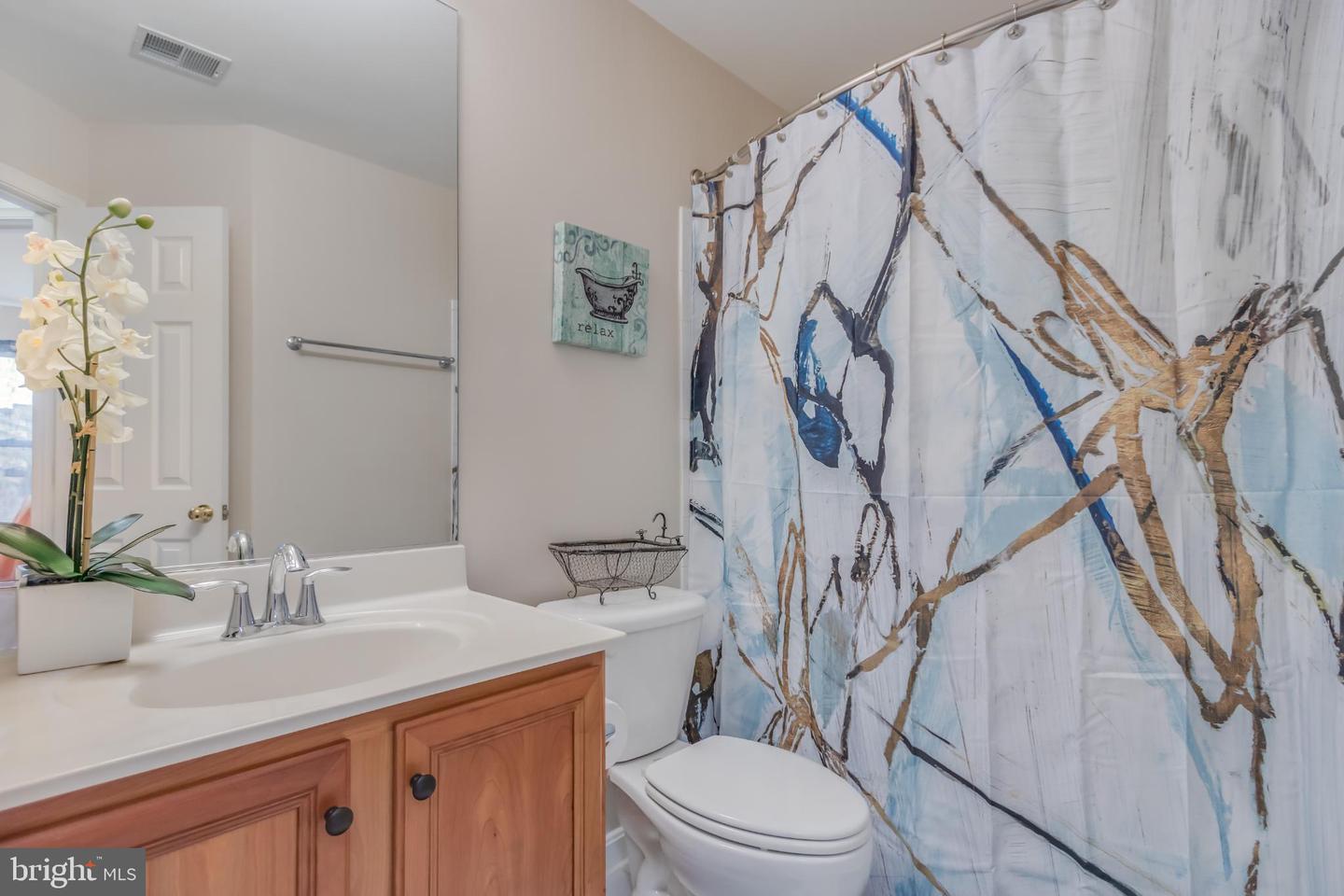 642 BELMONT BAY DR, WOODBRIDGE, Virginia 22191, 3 Bedrooms Bedrooms, 7 Rooms Rooms,3 BathroomsBathrooms,Residential,For sale,642 BELMONT BAY DR,VAPW2103420 MLS # VAPW2103420