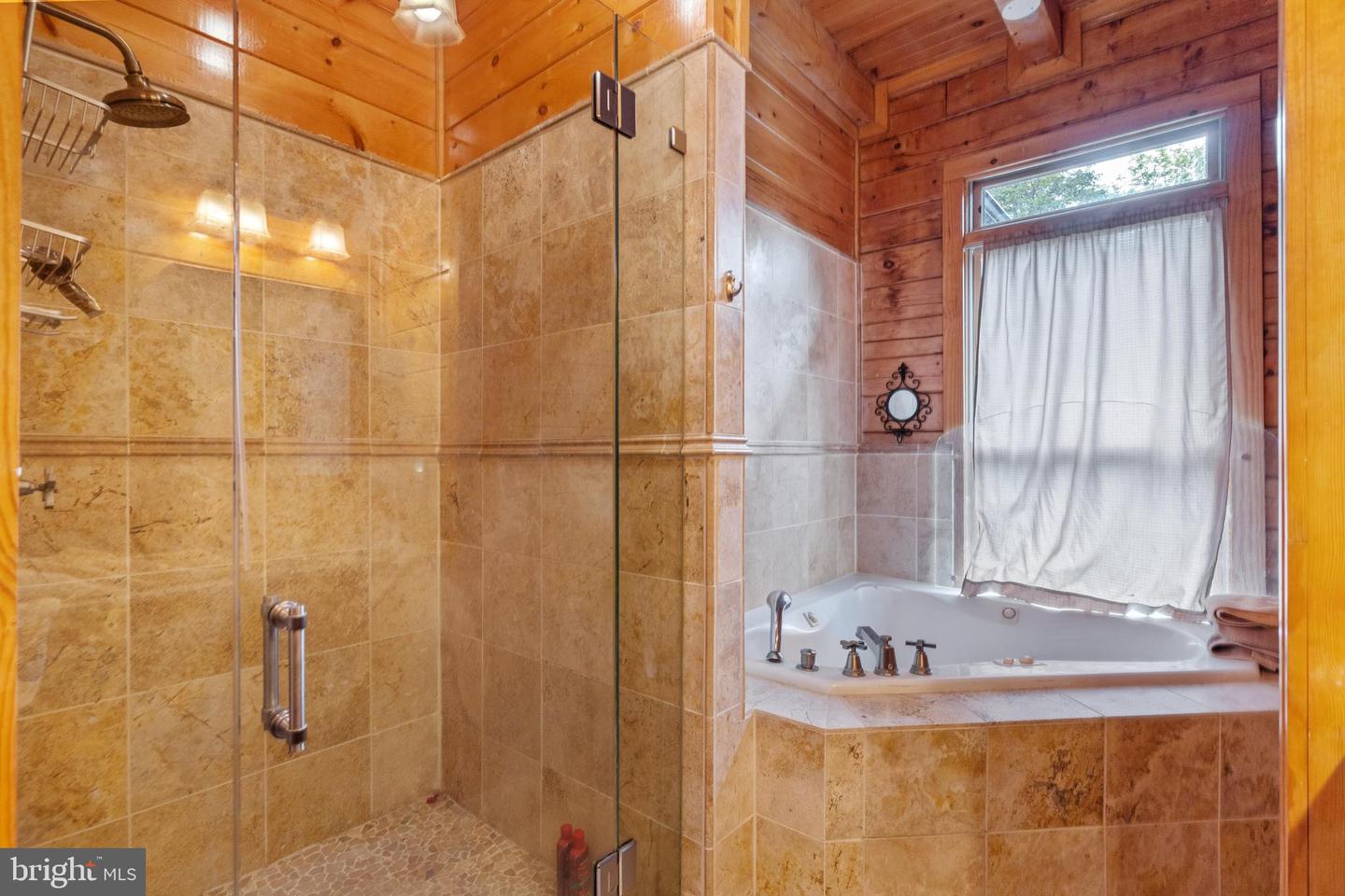 11501 POPES HEAD RD, FAIRFAX, Virginia 22030, ,Land,For sale,11501 POPES HEAD RD,VAFX2268586 MLS # VAFX2268586