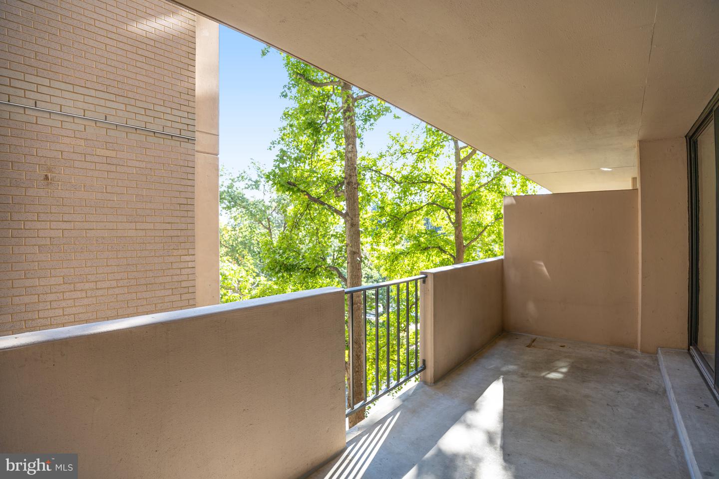 4141 HENDERSON RD #303, ARLINGTON, Virginia 22203, 1 Bedroom Bedrooms, ,1 BathroomBathrooms,Residential,For sale,4141 HENDERSON RD #303,VAAR2063516 MLS # VAAR2063516 4141 HENDERSON RD #303, ARLINGTON, Virginia 22203, 1 Bedroom Bedrooms, ,1 BathroomBathrooms,Residential,For sale,4141 HENDERSON RD #303,VAAR2063516 MLS # VAAR2063516