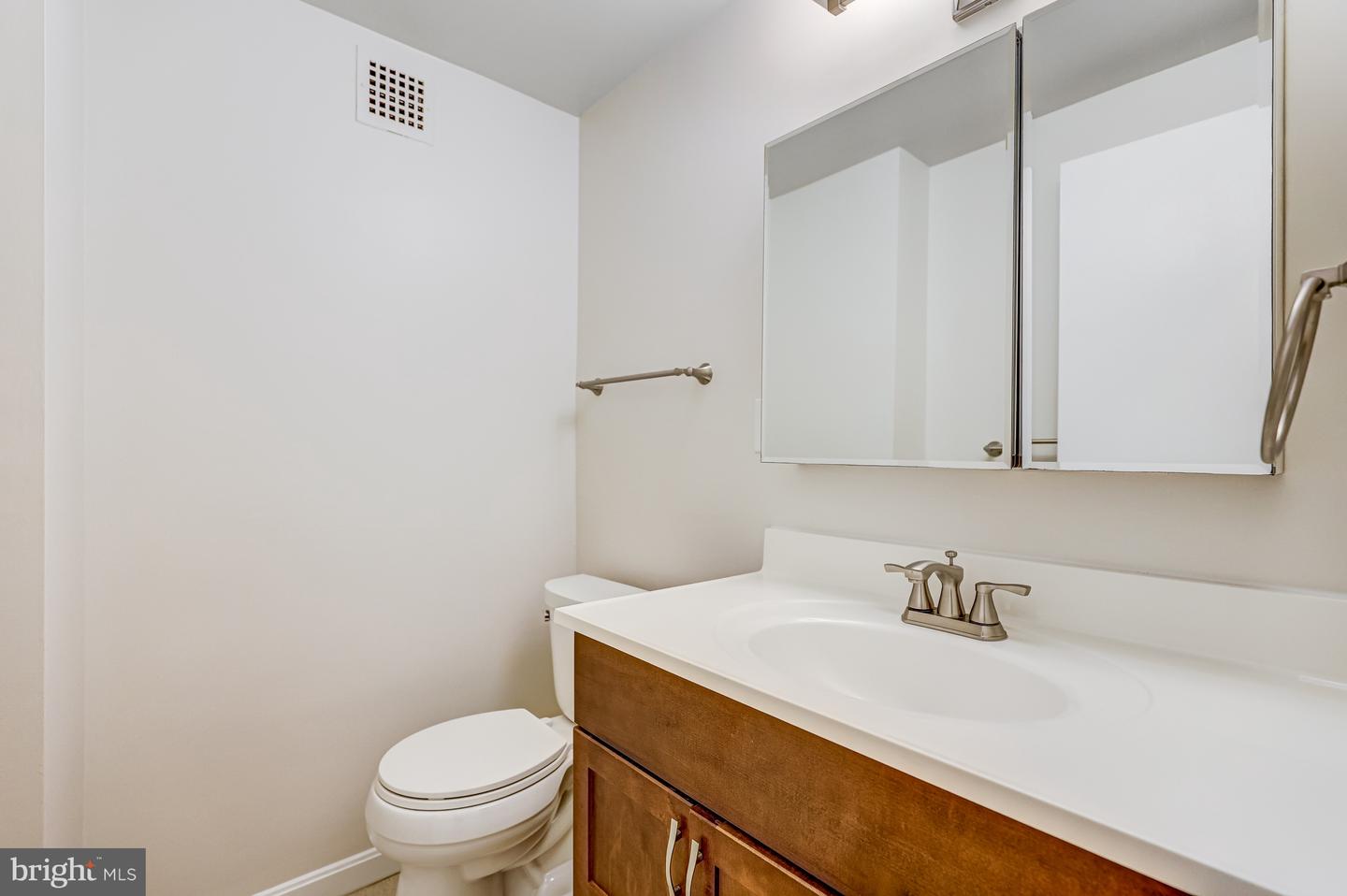 4141 HENDERSON RD #303, ARLINGTON, Virginia 22203, 1 Bedroom Bedrooms, ,1 BathroomBathrooms,Residential,For sale,4141 HENDERSON RD #303,VAAR2063516 MLS # VAAR2063516 4141 HENDERSON RD #303, ARLINGTON, Virginia 22203, 1 Bedroom Bedrooms, ,1 BathroomBathrooms,Residential,For sale,4141 HENDERSON RD #303,VAAR2063516 MLS # VAAR2063516