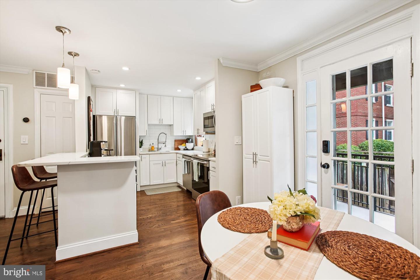4902 29TH RD S #A2, ARLINGTON, Virginia 22206, 1 Bedroom Bedrooms, ,2 BathroomsBathrooms,Residential,For sale,4902 29TH RD S #A2,VAAX2049556 MLS # VAAX2049556