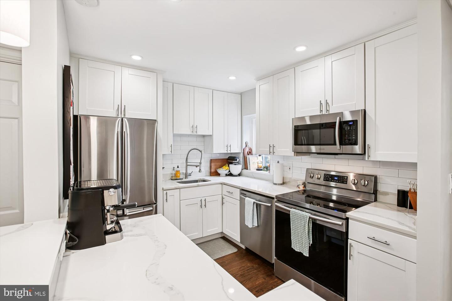 4902 29TH RD S #A2, ARLINGTON, Virginia 22206, 1 Bedroom Bedrooms, ,2 BathroomsBathrooms,Residential,For sale,4902 29TH RD S #A2,VAAX2049556 MLS # VAAX2049556