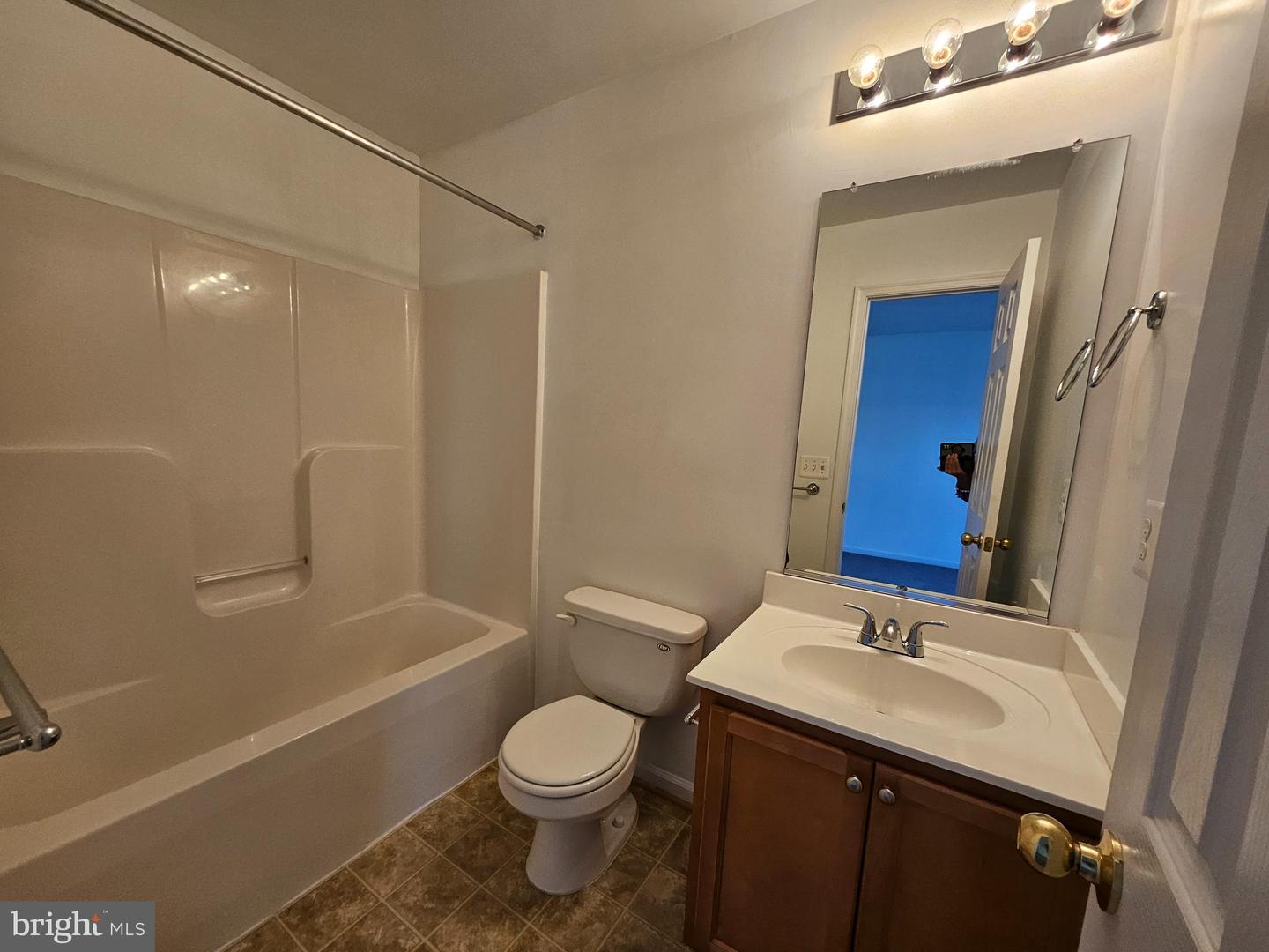 208 KADIES LN, EDINBURG, Virginia 22824, 2 Bedrooms Bedrooms, ,2 BathroomsBathrooms,Residential,For sale,208 KADIES LN,VASH2012514 MLS # VASH2012514