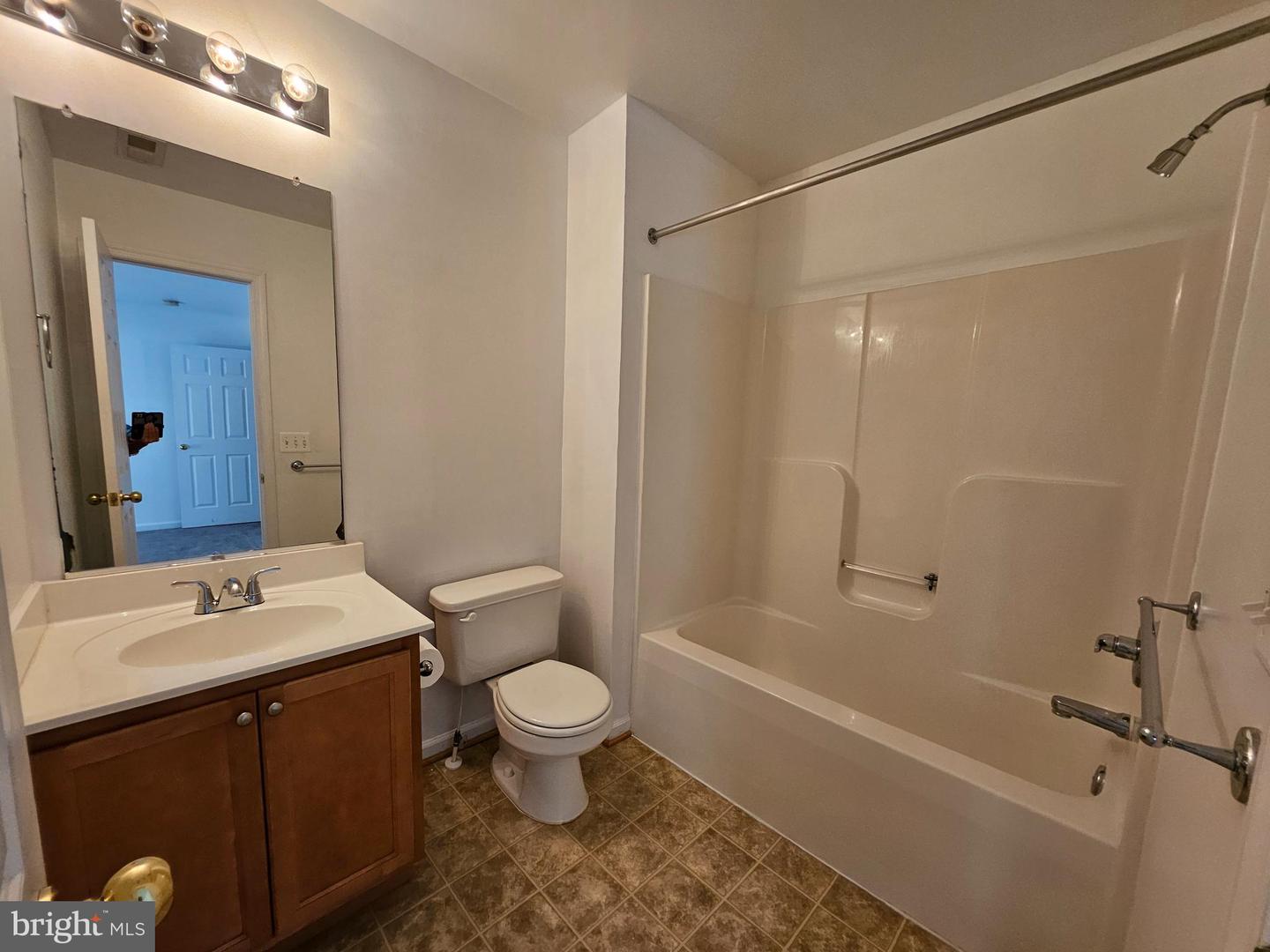 208 KADIES LN, EDINBURG, Virginia 22824, 2 Bedrooms Bedrooms, ,2 BathroomsBathrooms,Residential,For sale,208 KADIES LN,VASH2012514 MLS # VASH2012514
