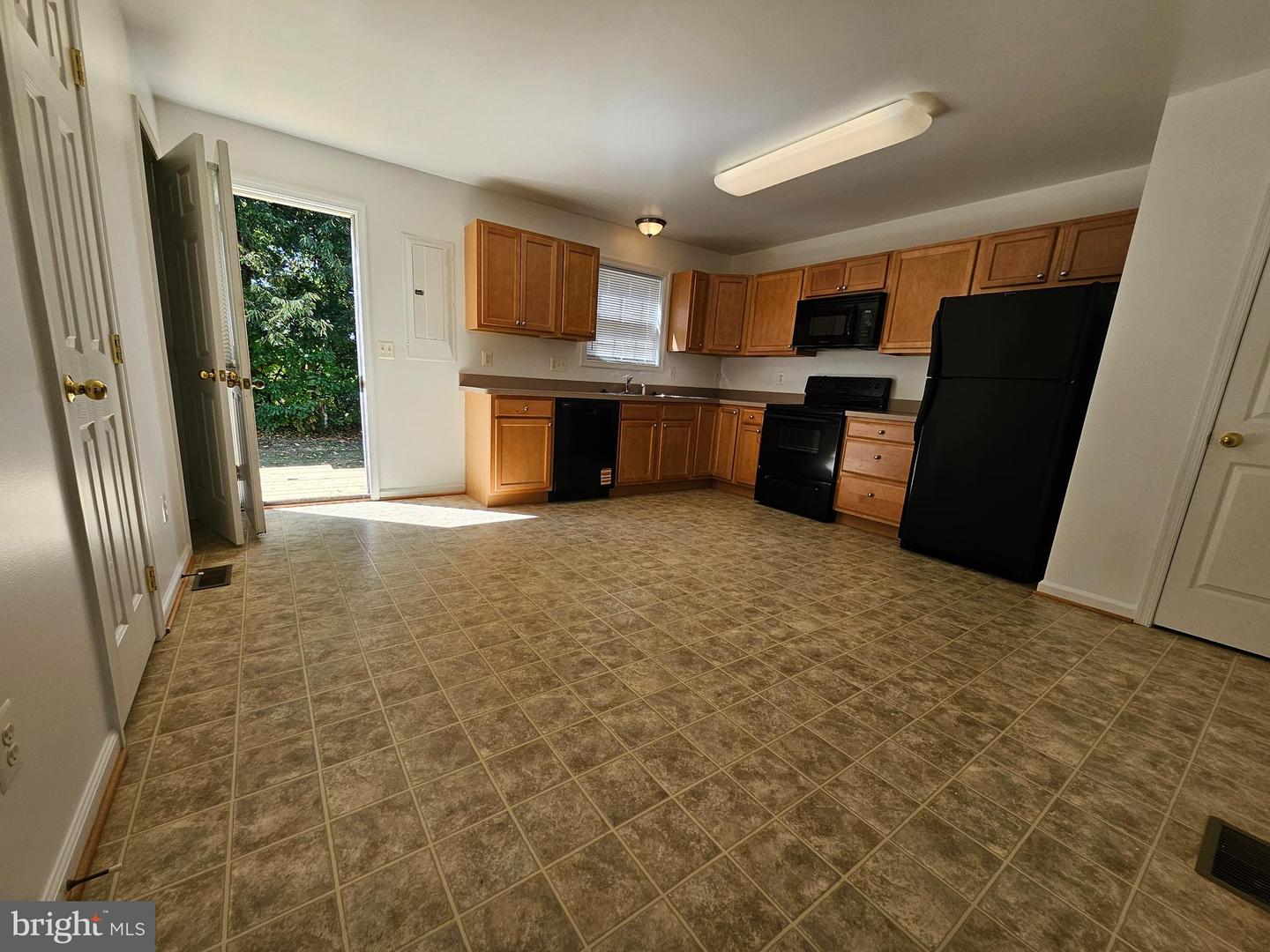 208 KADIES LN, EDINBURG, Virginia 22824, 2 Bedrooms Bedrooms, ,2 BathroomsBathrooms,Residential,For sale,208 KADIES LN,VASH2012514 MLS # VASH2012514