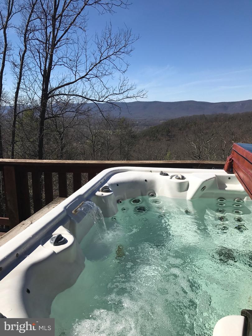205 MEADOW HILL LN, RILEYVILLE, Virginia 22650, 2 Bedrooms Bedrooms, ,2 BathroomsBathrooms,Residential,For sale,205 MEADOW HILL LN,VAPA2005360 MLS # VAPA2005360