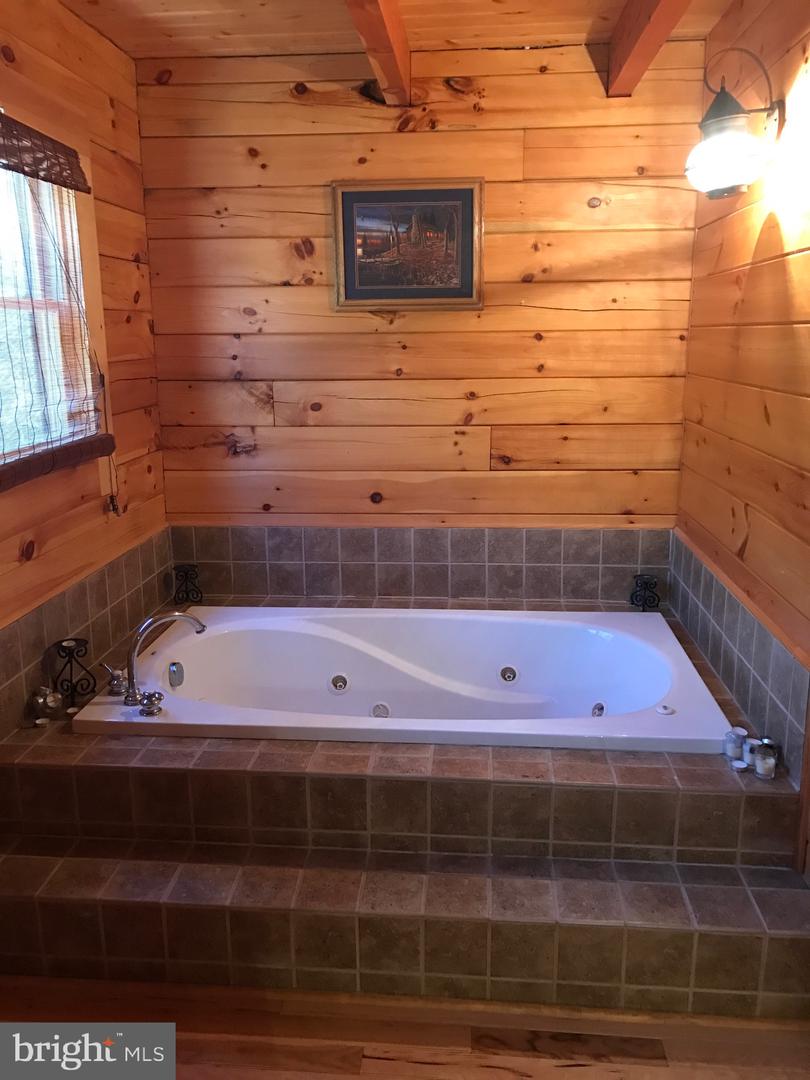 205 MEADOW HILL LN, RILEYVILLE, Virginia 22650, 2 Bedrooms Bedrooms, ,2 BathroomsBathrooms,Residential,For sale,205 MEADOW HILL LN,VAPA2005360 MLS # VAPA2005360