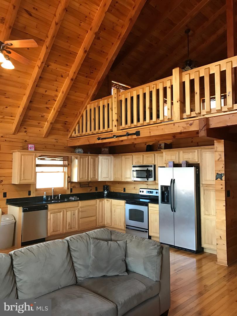 205 MEADOW HILL LN, RILEYVILLE, Virginia 22650, 2 Bedrooms Bedrooms, ,2 BathroomsBathrooms,Residential,For sale,205 MEADOW HILL LN,VAPA2005360 MLS # VAPA2005360