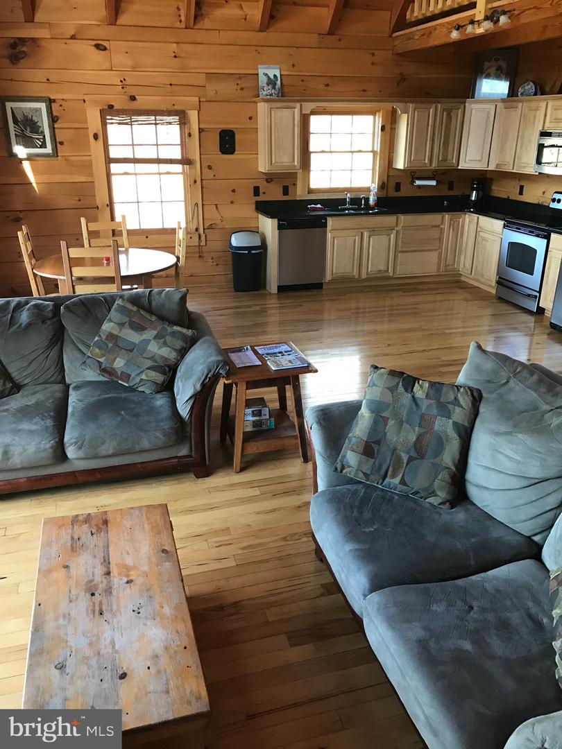 205 MEADOW HILL LN, RILEYVILLE, Virginia 22650, 2 Bedrooms Bedrooms, ,2 BathroomsBathrooms,Residential,For sale,205 MEADOW HILL LN,VAPA2005360 MLS # VAPA2005360