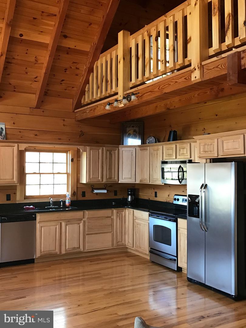 205 MEADOW HILL LN, RILEYVILLE, Virginia 22650, 2 Bedrooms Bedrooms, ,2 BathroomsBathrooms,Residential,For sale,205 MEADOW HILL LN,VAPA2005360 MLS # VAPA2005360