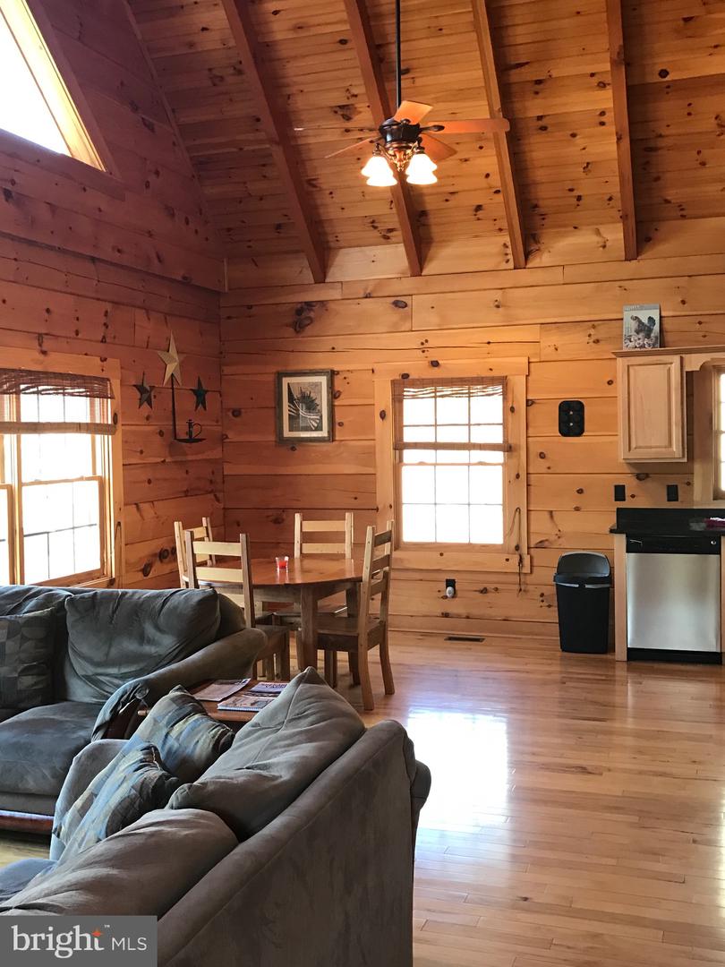 205 MEADOW HILL LN, RILEYVILLE, Virginia 22650, 2 Bedrooms Bedrooms, ,2 BathroomsBathrooms,Residential,For sale,205 MEADOW HILL LN,VAPA2005360 MLS # VAPA2005360