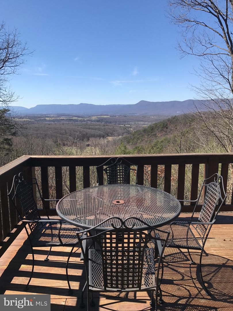 205 MEADOW HILL LN, RILEYVILLE, Virginia 22650, 2 Bedrooms Bedrooms, ,2 BathroomsBathrooms,Residential,For sale,205 MEADOW HILL LN,VAPA2005360 MLS # VAPA2005360