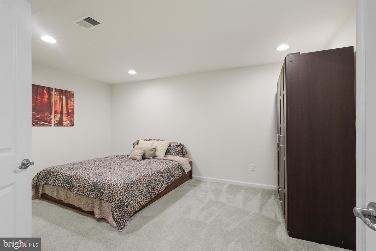 12483 SOUTHINGTON DR, WOODBRIDGE, Virginia 22192, 4 Bedrooms Bedrooms, ,3 BathroomsBathrooms,Residential,For sale,12483 SOUTHINGTON DR,VAPW2103916 MLS # VAPW2103916