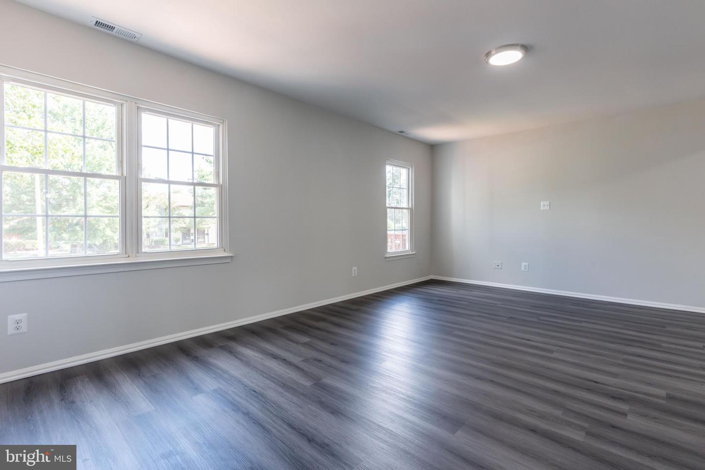 5505 WOODLAWN MANOR CT, ALEXANDRIA, Virginia 22309, 3 Bedrooms Bedrooms, ,3 BathroomsBathrooms,Residential,For sale,5505 WOODLAWN MANOR CT,VAFX2267356 MLS # VAFX2267356