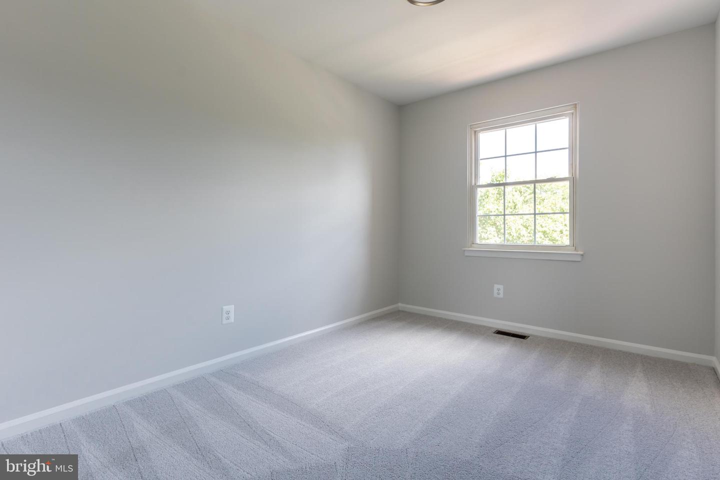 5505 WOODLAWN MANOR CT, ALEXANDRIA, Virginia 22309, 3 Bedrooms Bedrooms, ,3 BathroomsBathrooms,Residential,For sale,5505 WOODLAWN MANOR CT,VAFX2267356 MLS # VAFX2267356