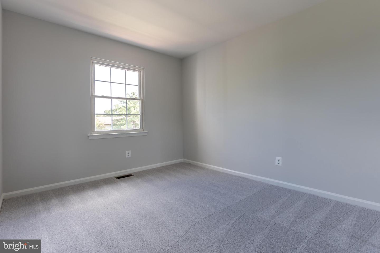 5505 WOODLAWN MANOR CT, ALEXANDRIA, Virginia 22309, 3 Bedrooms Bedrooms, ,3 BathroomsBathrooms,Residential,For sale,5505 WOODLAWN MANOR CT,VAFX2267356 MLS # VAFX2267356