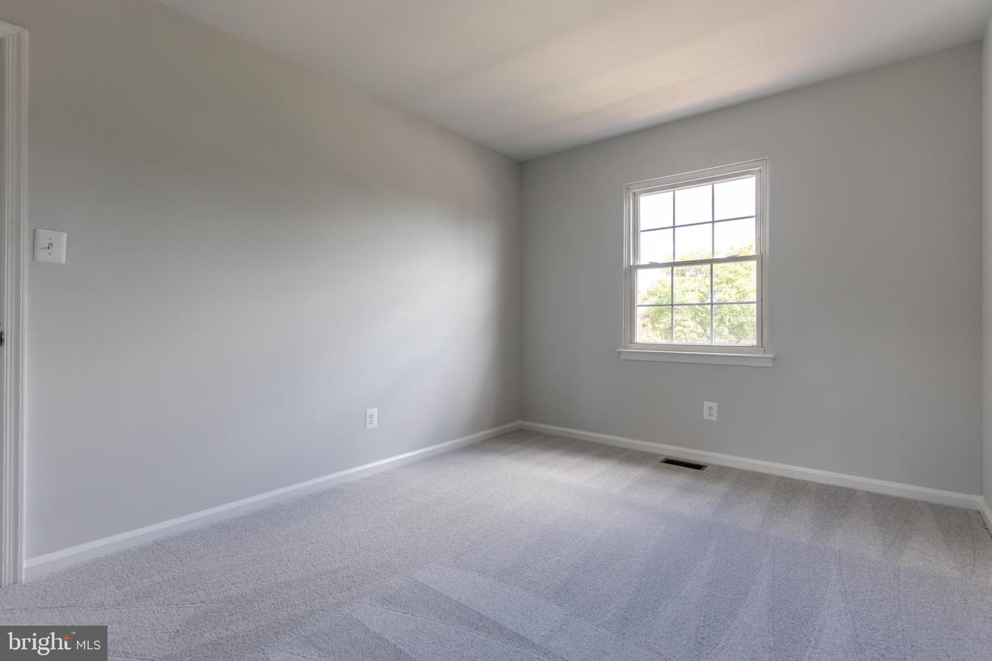 5505 WOODLAWN MANOR CT, ALEXANDRIA, Virginia 22309, 3 Bedrooms Bedrooms, ,3 BathroomsBathrooms,Residential,For sale,5505 WOODLAWN MANOR CT,VAFX2267356 MLS # VAFX2267356