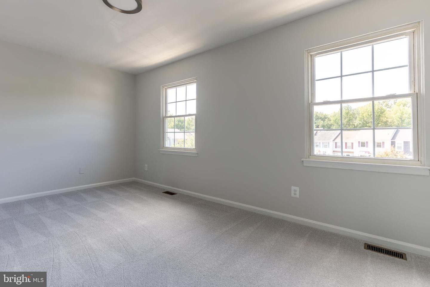 5505 WOODLAWN MANOR CT, ALEXANDRIA, Virginia 22309, 3 Bedrooms Bedrooms, ,3 BathroomsBathrooms,Residential,For sale,5505 WOODLAWN MANOR CT,VAFX2267356 MLS # VAFX2267356
