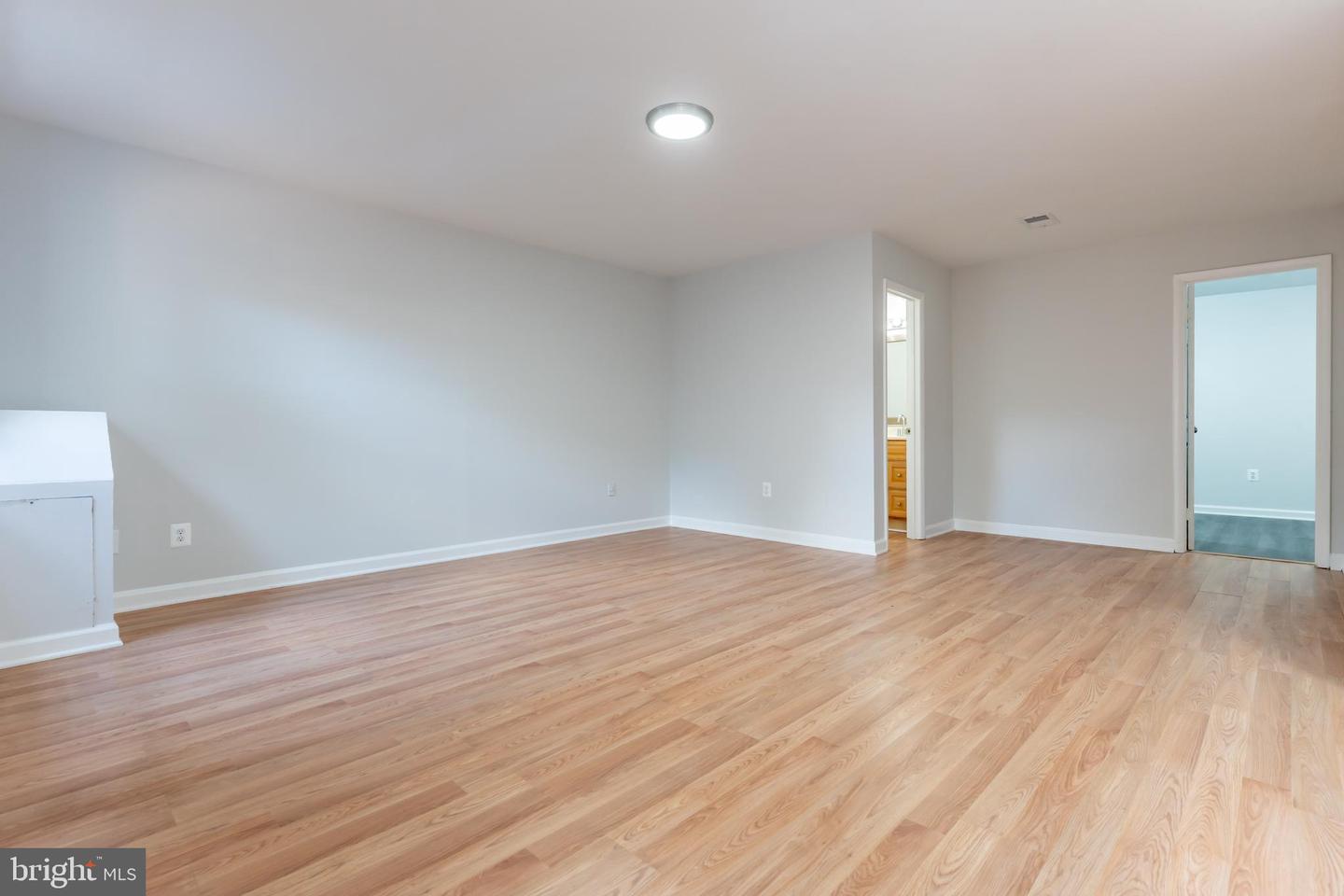 5505 WOODLAWN MANOR CT, ALEXANDRIA, Virginia 22309, 3 Bedrooms Bedrooms, ,3 BathroomsBathrooms,Residential,For sale,5505 WOODLAWN MANOR CT,VAFX2267356 MLS # VAFX2267356