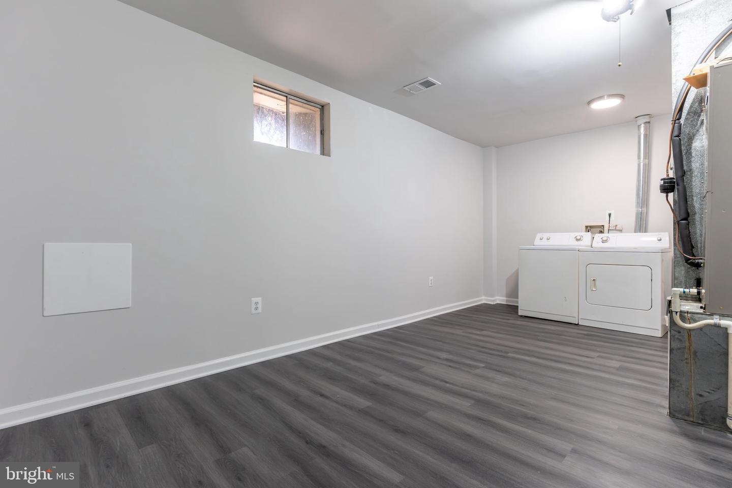 5505 WOODLAWN MANOR CT, ALEXANDRIA, Virginia 22309, 3 Bedrooms Bedrooms, ,3 BathroomsBathrooms,Residential,For sale,5505 WOODLAWN MANOR CT,VAFX2267356 MLS # VAFX2267356