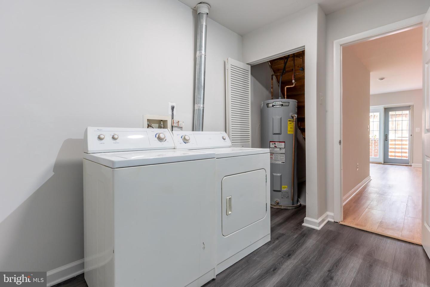 5505 WOODLAWN MANOR CT, ALEXANDRIA, Virginia 22309, 3 Bedrooms Bedrooms, ,3 BathroomsBathrooms,Residential,For sale,5505 WOODLAWN MANOR CT,VAFX2267356 MLS # VAFX2267356