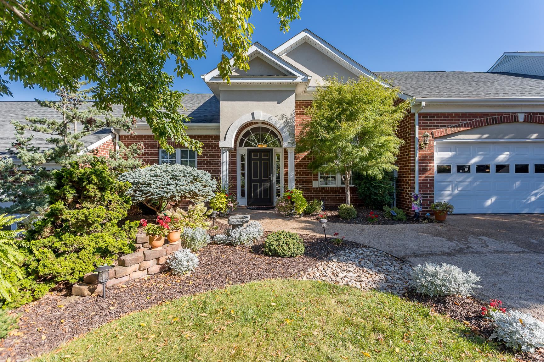 291 BLUE STONE HILLS DR, HARRISONBURG, Virginia 22801, 4 Bedrooms Bedrooms, ,3 BathroomsBathrooms,Residential,291 BLUE STONE HILLS DR,669227 MLS # 669227