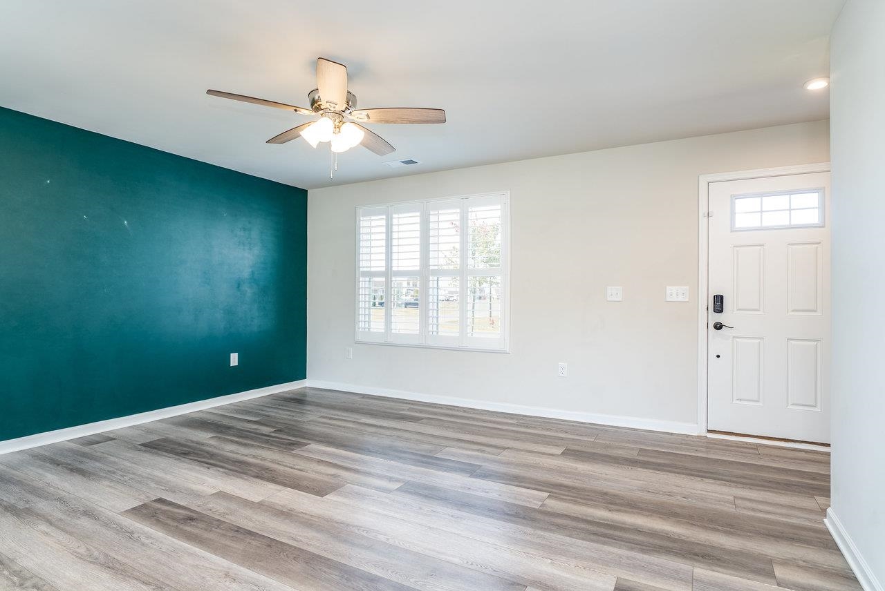 1207 WATSON LN, GROTTOES, Virginia 24441, 4 Bedrooms Bedrooms, ,2 BathroomsBathrooms,Residential,1207 WATSON LN,669229 MLS # 669229