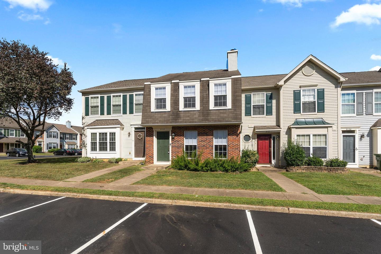 5116 FOX MILL CT, FREDERICKSBURG, Virginia 22407, 3 Bedrooms Bedrooms, ,1 BathroomBathrooms,Residential,For sale,5116 FOX MILL CT,VASP2036320 MLS # VASP2036320